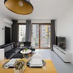 Air-conditioned With Balcony In By Renters Warszawa