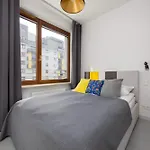 Air-conditioned With Balcony In By Renters * Warszawa