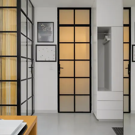 Air-conditioned With Balcony In By Renters Daire